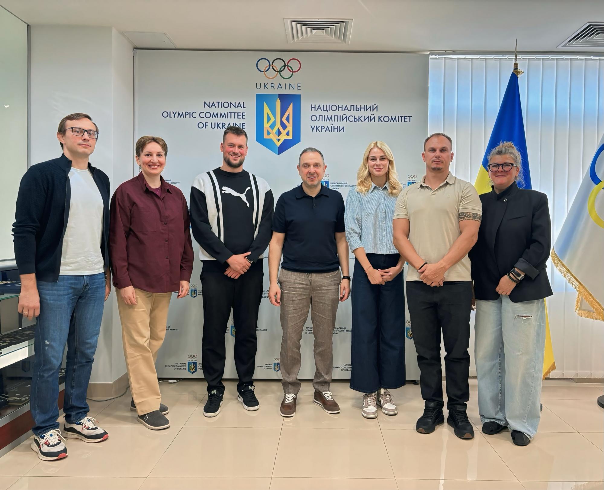 Зірка українського плавання Романчук отримав вагому посаду в НОК: хто увійшов до його команди