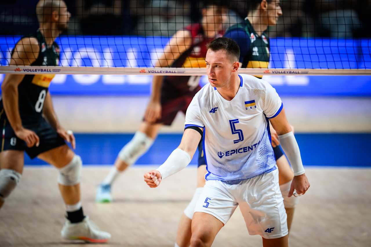 Плотницький проти чемпіонів світу: Україна сенсаційно рознесла Італію у волейбольній Лізі націй (відео)